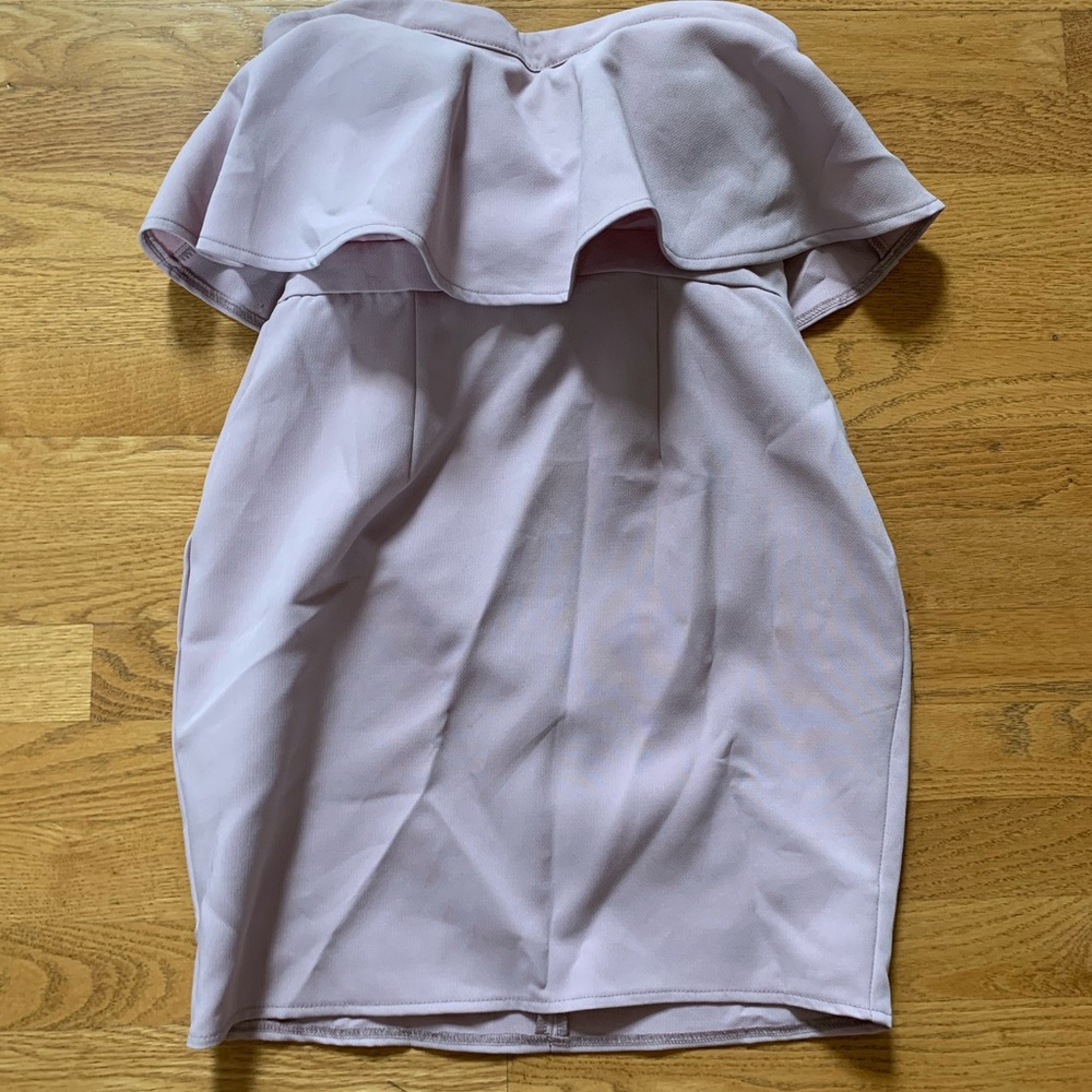 Selfie Leslie light pink strapless mini dress